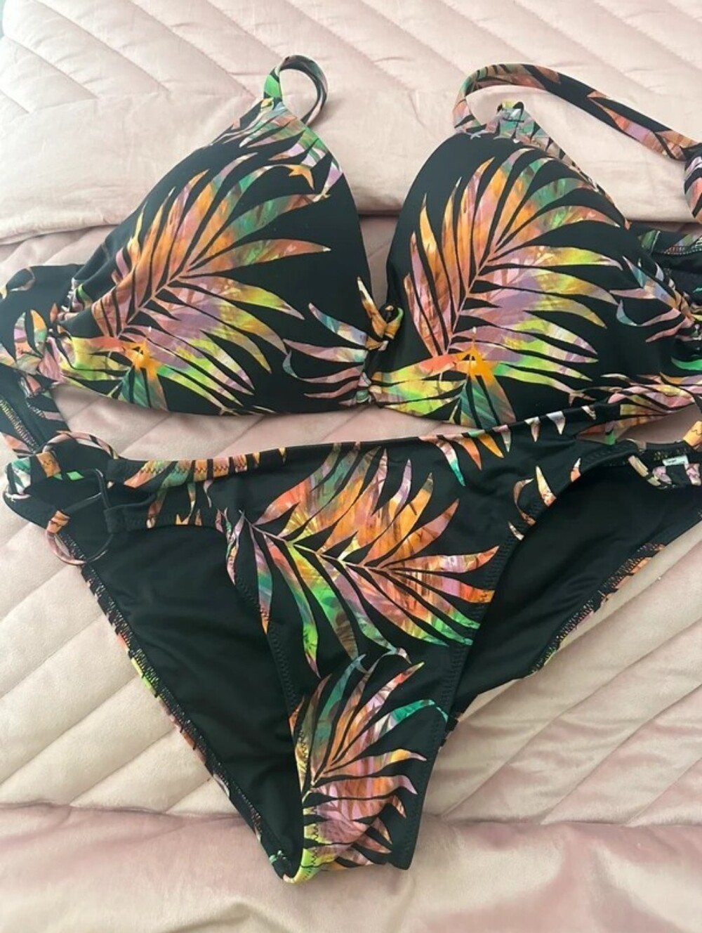 Shade & Shore Emerald Green Triangle Tie-Side Bikini